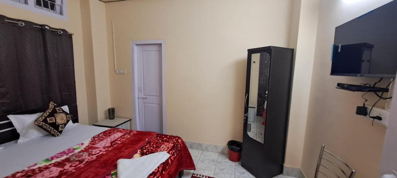Green Vista Homestay 구와하티 외부 사진